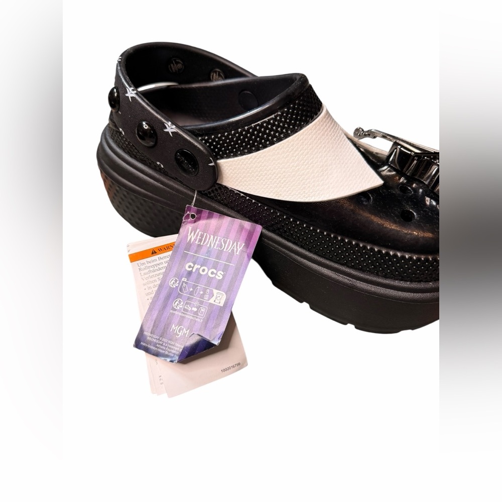 CROCS Womens Wednesday Addams Clogs NWT Authenticated - Picture 3 of 6